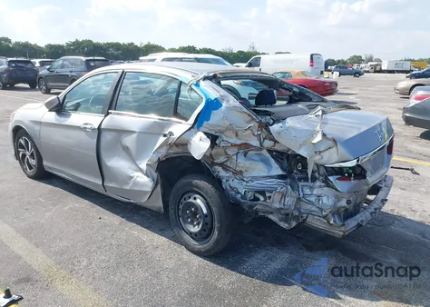 2016 Honda Accord Lx z USA, uszkodzony, nr VIN 1HGCR2F34GA118221